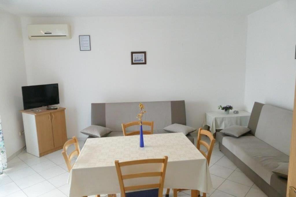 Apartments Jasmin Barbat na Rabu Exterior foto