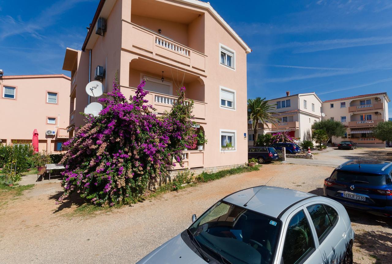 Apartments Jasmin Barbat na Rabu Exterior foto