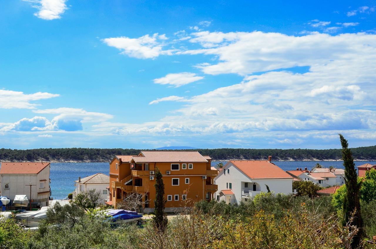 Apartments Jasmin Barbat na Rabu Exterior foto